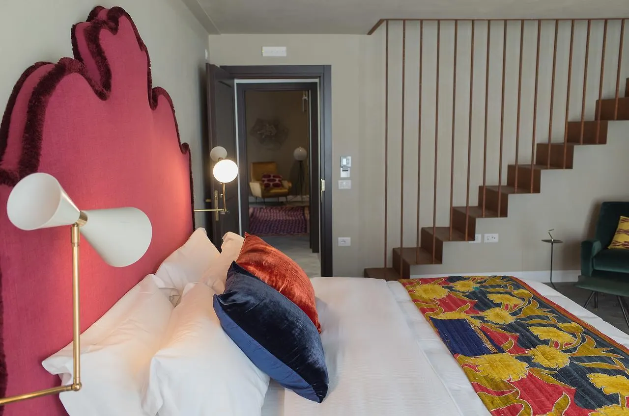 La Fonderia Firenze Bed & Breakfast 2*, Florence