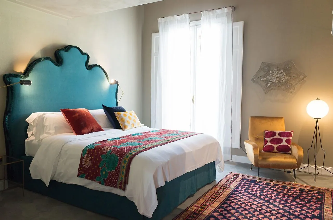 La Fonderia Firenze Bed & Breakfast  Florence
